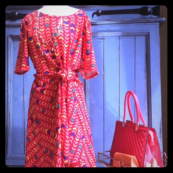 ♥️  Lularoe Simply Comfortable Dress. - Picture 3 of 9